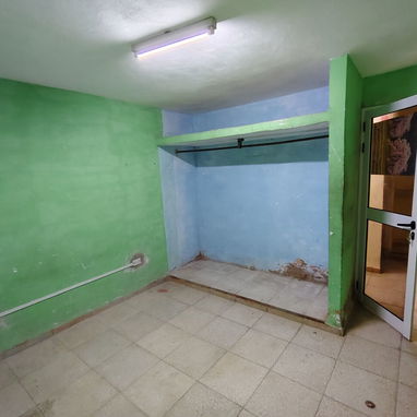 Se vende apartamento en bajos, Reparto Marti. - Img 125521465