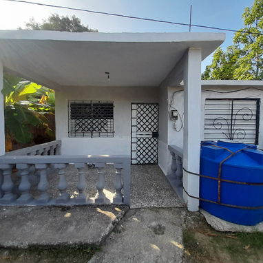 Vendo casa Grande 23 000 usd. más Fotos y detalles al WhatsApp, aquí solo se deja poner 10 fotos - 3/10