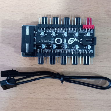 HUB DE CORRIENTE PARA CONECTAR 10 FANES EN TU PC, NUEVOS - 2/10