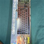 Combo de teclado y mouse RGB - Img 45990706