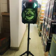 BOCINA PORTATIL  DAMOS TRIPODE DE REGALO CON LA COMPRA - Img 52165815