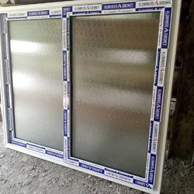 Carpinteria de aluminio con cristal" - Img 124845030