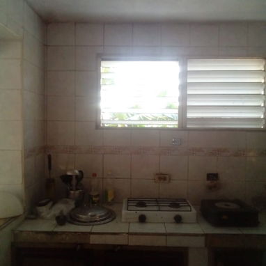 *$8000usd. En venta casa puerta de calle (PLANTA BAJA) de un biplanta en El Roble, Guanabacoa. Placa ocupada. - Img 117790833