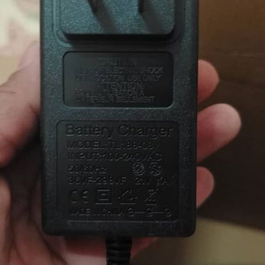 Soplador de hojas inalámbrico comunícate con Pedro - Img 115144510