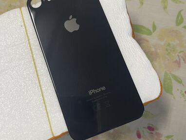 Tapa Negra trasera de Cristal para iPhone 8 original - Img 56588255