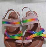 Sandalias de niña - Img 46042519