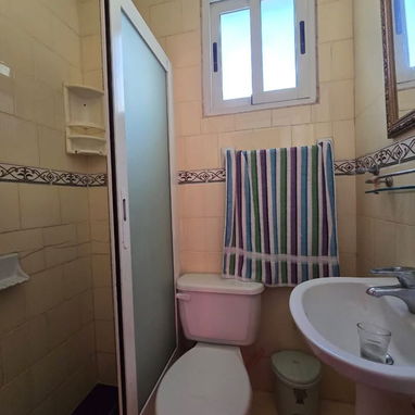 🏡✨ ¡CASA EN VENTA CON JARDÍN Y GARAJE! ✨🏡 - 5/10