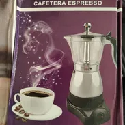 Cafetera Espresso Universal Royal 6 Tazas - Img 57745309