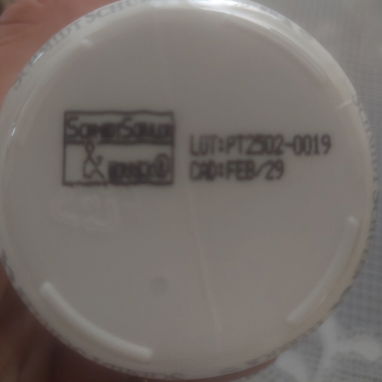 Vitamina c, frasco de 60.tabletas de 300mg con Zinc y Gengibre, vence febrero 29 - 4/4