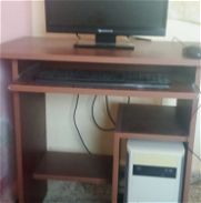 Mesa de PC como nueva - Img 45794174