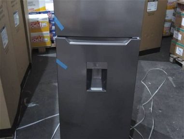Refrigerador marca Samsung y LG y frigidaire doble temperatura con dispensador de agua y sin dispensador nuevos en caja - Img 67354514
