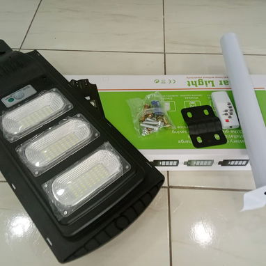 Lámparas Solares marca SOLAR LIGHT (Medidas 63 x 24 cm) - Img 125478134
