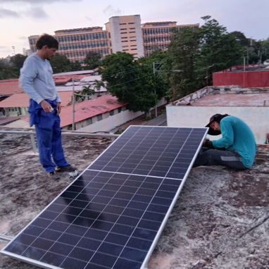 Montaje e instalación de paneles solares. Sistemas fotovoltaicos - Img 124941657