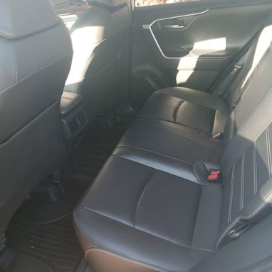 Vendo o negocio Toyota R4 cuatro 2025 con 32,000 km - Img 115599476