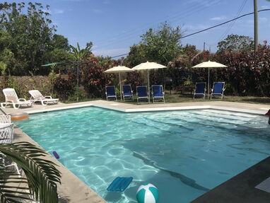 Casa de alquiler en Guanabo con piscina! Libre en JUNIO - Img 68929592
