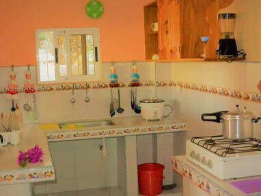 Villa tropical casa en Guanabo independiente, piscina - Img 49317322