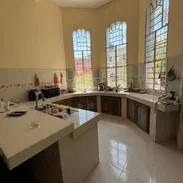 Vendo casa ampliaa GARAJE adosada de 200.11m2. Situada en 10 de octubre (lawton) cerca de la calzada de 10 de octubre 📌 - Img 58020885