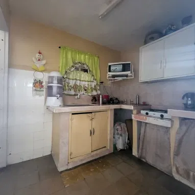 VENTA CASA EN EL BAHÍA, HABANA DEL ESTE - 4/9
