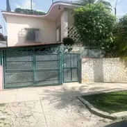 Excelente casa en el sevillano,cerca de Villa - Img 57649168