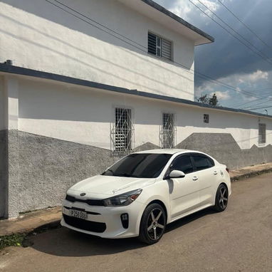 Kia rio 2019 46 mil millas - Img 114946959