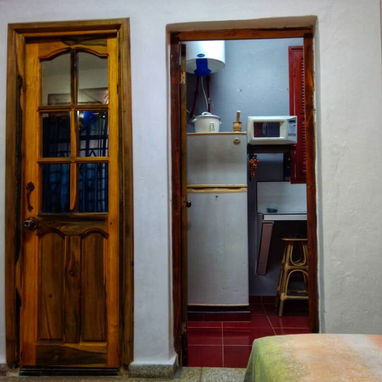 SE RENTA APTO PRIVADO DE UNA HABITACIÓN POR 25 Y MALECON EN CENTRO HABANA. 54026428 - Img 121106305