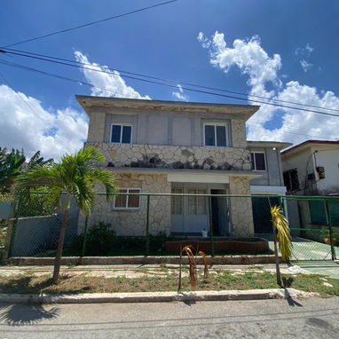 Se vende casa biplanta en el Reparto Náutico, Playa. - Img 121927016