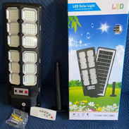 Lampara solar con sensor de movimiento de 400w - Img 57800663