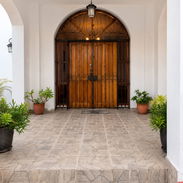 CASA INDEPENDIENTE EN VENTA EN LA HABANA | 6 HABITACIONES, 7 BAÑOS Y MÁS DE 1.100 m² - Img 56743181