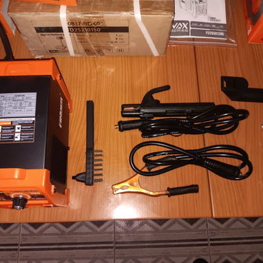 Planta de Soldar Eléctrica Finder 110-127V con Pinza Porta Electrodo Real VPT#-0430 - Img 121877167
