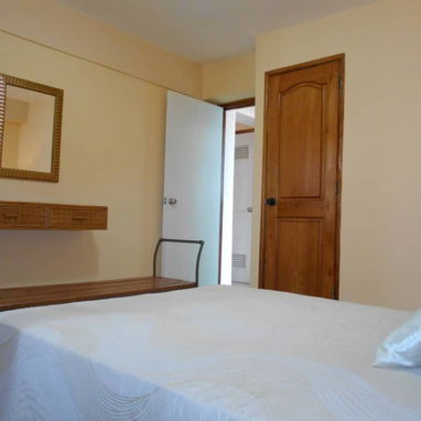 900 USD EL MES .RENTO LINEAL PROPIEDAD HORIZONTAL EN EL VEDADO 52501177 - Img 122213492