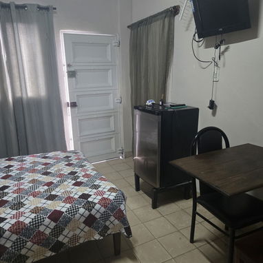 Alquiler Aptos 1 cuarto, sala, baño y cocina en 23 / I y J 52841235 - Img 121079007