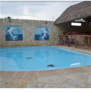 Casa en la playa de Guanabo con piscina. 6 habitaciones. Servicio gastronomía con costo extra. Whatssap 5 2959440 - Img 45743573