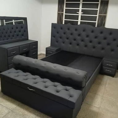 Camas capitoneadas con colchón (hay ofertas de juego de cuarto completos) - Img 119125059