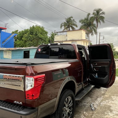 🛻Nissan titán De petróleo en venta - Img 122939038