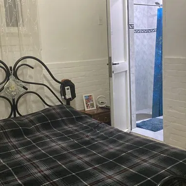 Casa independiente en Santo Su谩rez con garaje y 3 cuartos en 贸ptimo estado - Img 125888151