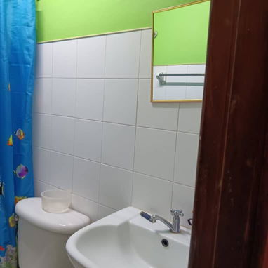 SE VENDE APARTAMENTO EN SEGUNDO PIDO DE 2 HABITACIONES EN ALTURAS DE ALTAHABANA NO SE VA LA CORRIENTE - 6/10