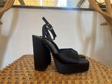 Zapatos de Tacón - Img 71939478