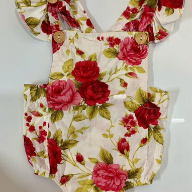 Ropa de bebé. Nuevas y otras de poco uso. Precios en las fotos. - Img 123973947