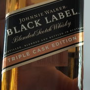 Vendo camita, botella de Whisky, bici ejercicios, aparador - Img 56792716