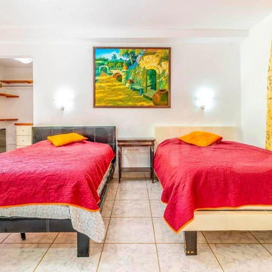 Renta de casa con piscina - Img 114956691