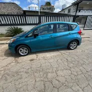 Vendo o negocio Nissan versa, 2018 automático - Img 54317863