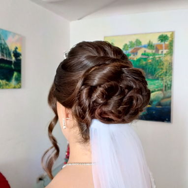 Maquillaje y Peinado para Novias - Img 118034090