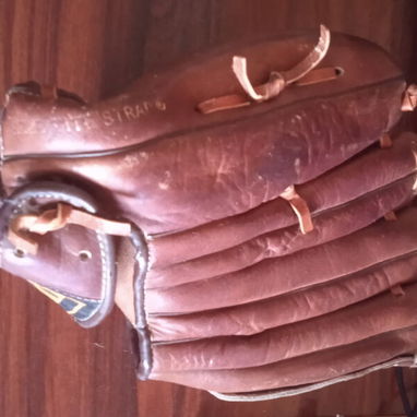 Vendo Guante de Beisbol - 2/5