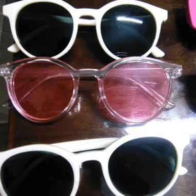 GAFAS CON BUEN ESTILO /CIRCULARES Y RECTANGULARES / VARIOS COLORES DISPONIBLES / BUENA CALIDAD / LENTES  DE SOL / - Img 96224751