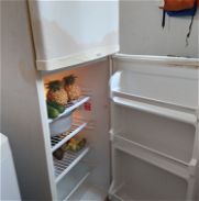 Se vende refrigerador de dos puertas marca Haier funcionando perfectamente. - Img 45752144