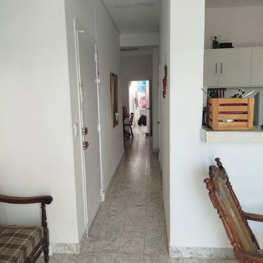 Apartamento capitalista en la Vibora solo 4 apartamentos dos por piso 1er piso placa libre - 4/6