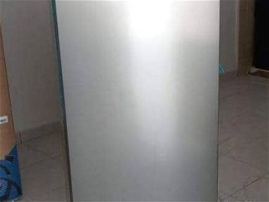 Refrigerador Royal de 6.1 pies nuevo - Img main-image