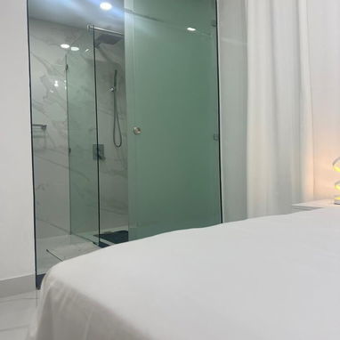 🏠 VENDO APARTAMENTO EN EL VEDADO — (ME AJUSTO CON DINERO EN MANO) - Img 125798303