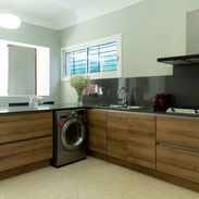 alquiler por tiempo indefinido en el vedado + 4 habitaciones +WIFI +5363689791 - Img 51282060