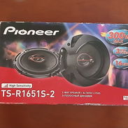 Juego de bocinas para auto, marca pioneer 300w - Img 56967082